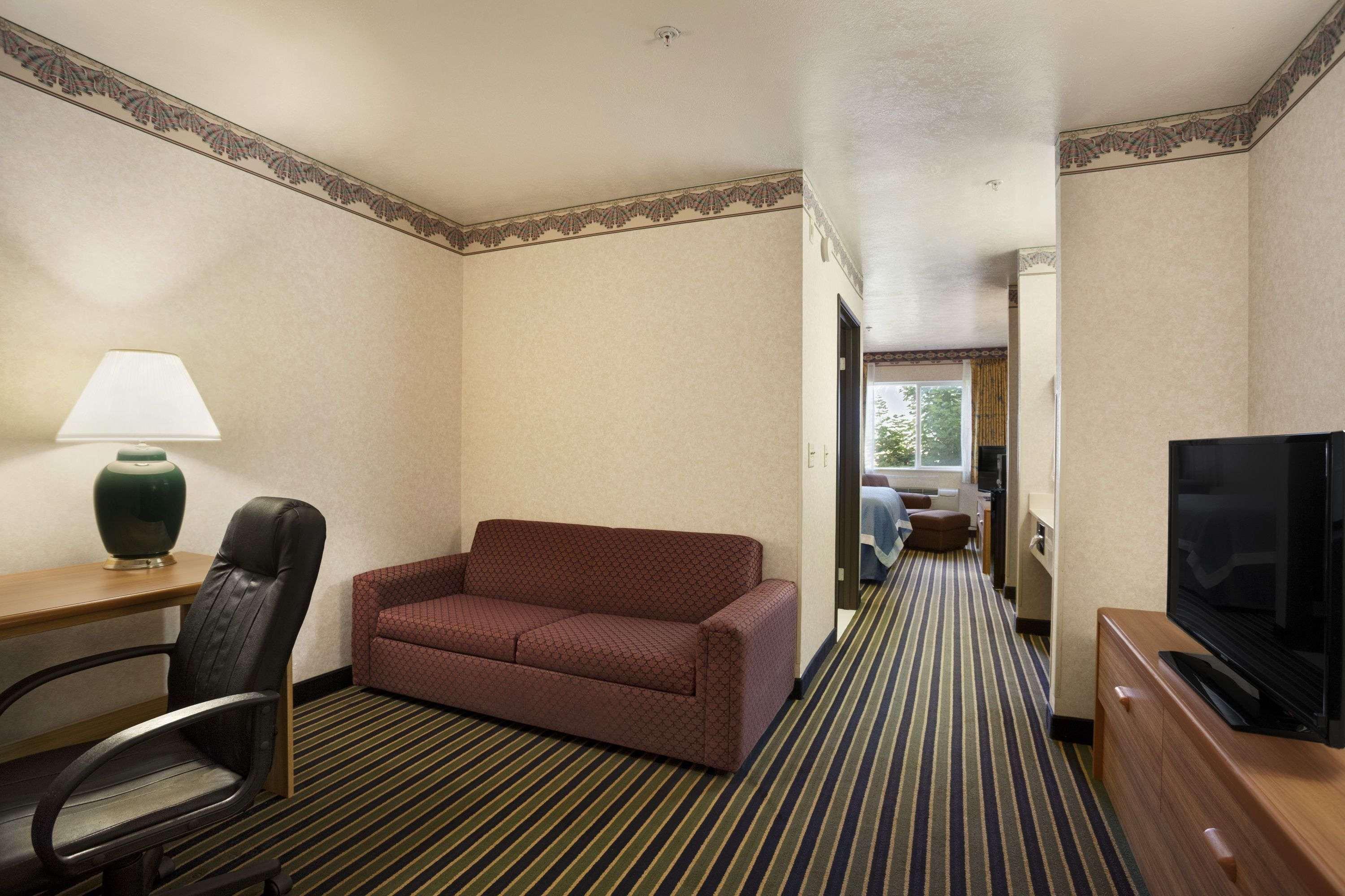 Days Inn By Wyndham Springville Luaran gambar