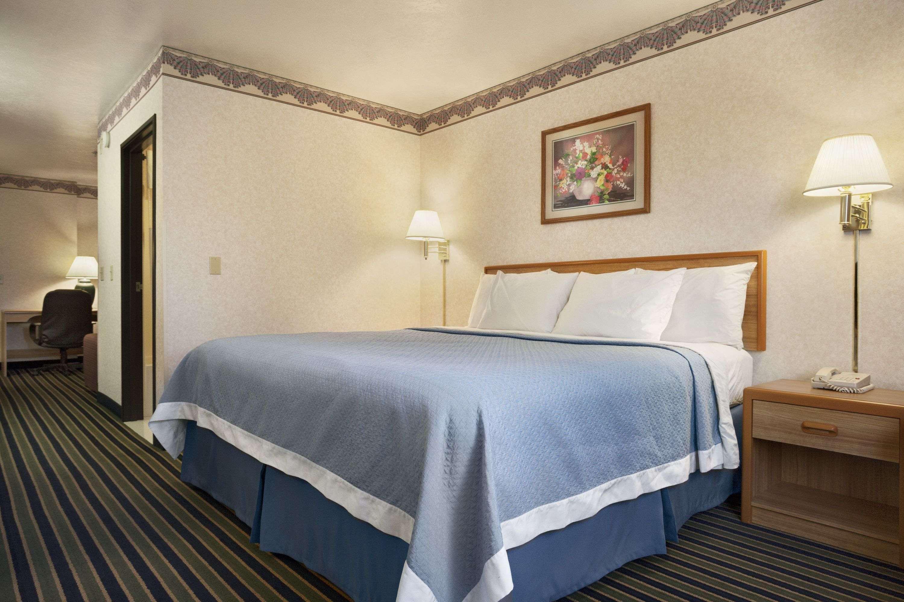 Days Inn By Wyndham Springville Luaran gambar
