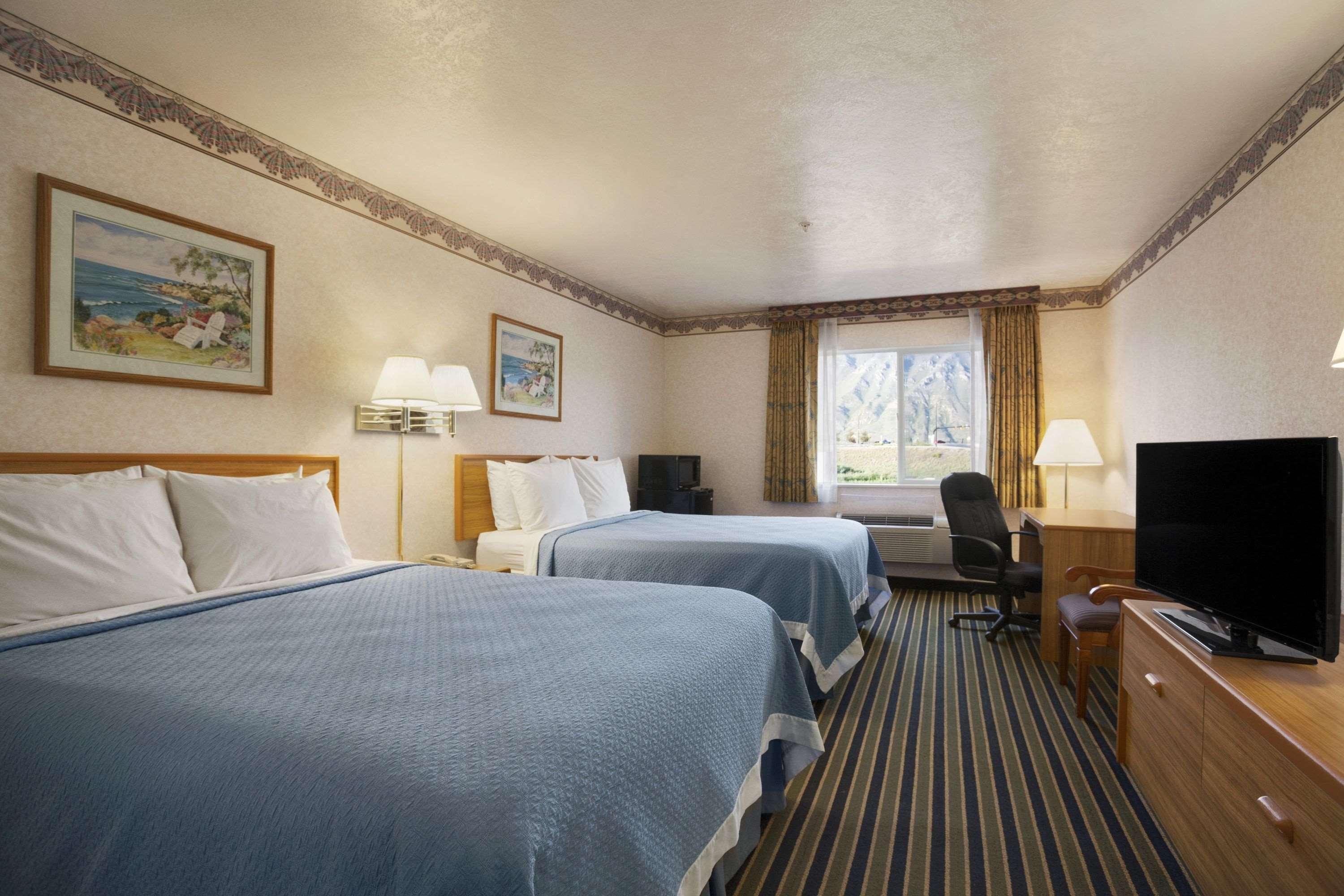 Days Inn By Wyndham Springville Luaran gambar
