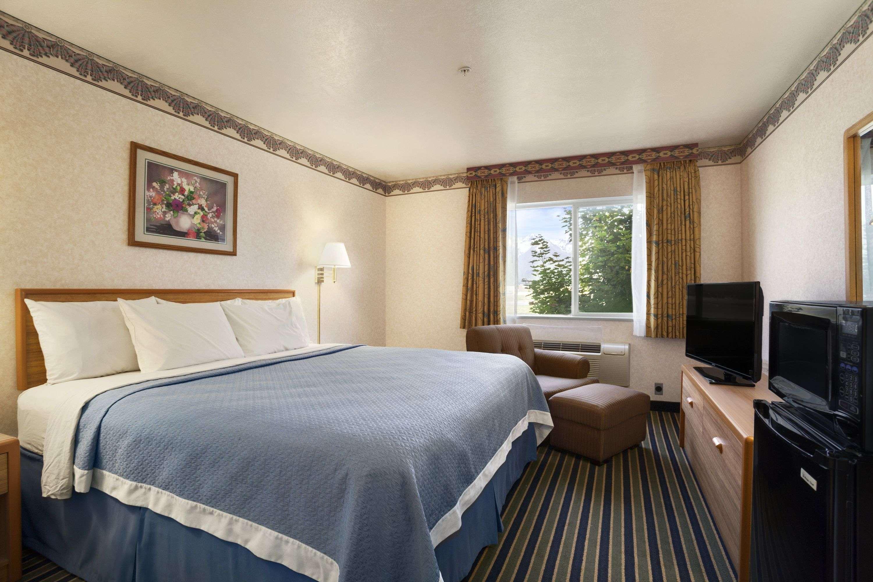 Days Inn By Wyndham Springville Luaran gambar