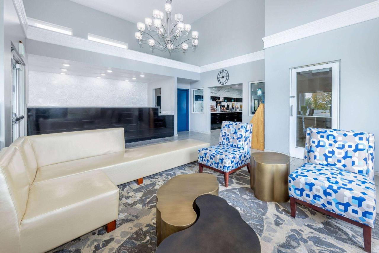 Days Inn By Wyndham Springville Luaran gambar