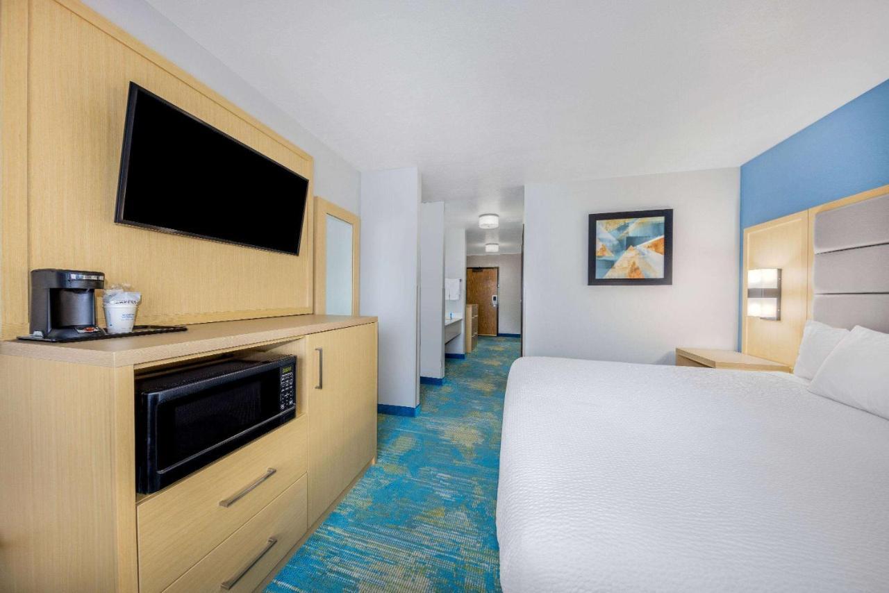Days Inn By Wyndham Springville Luaran gambar