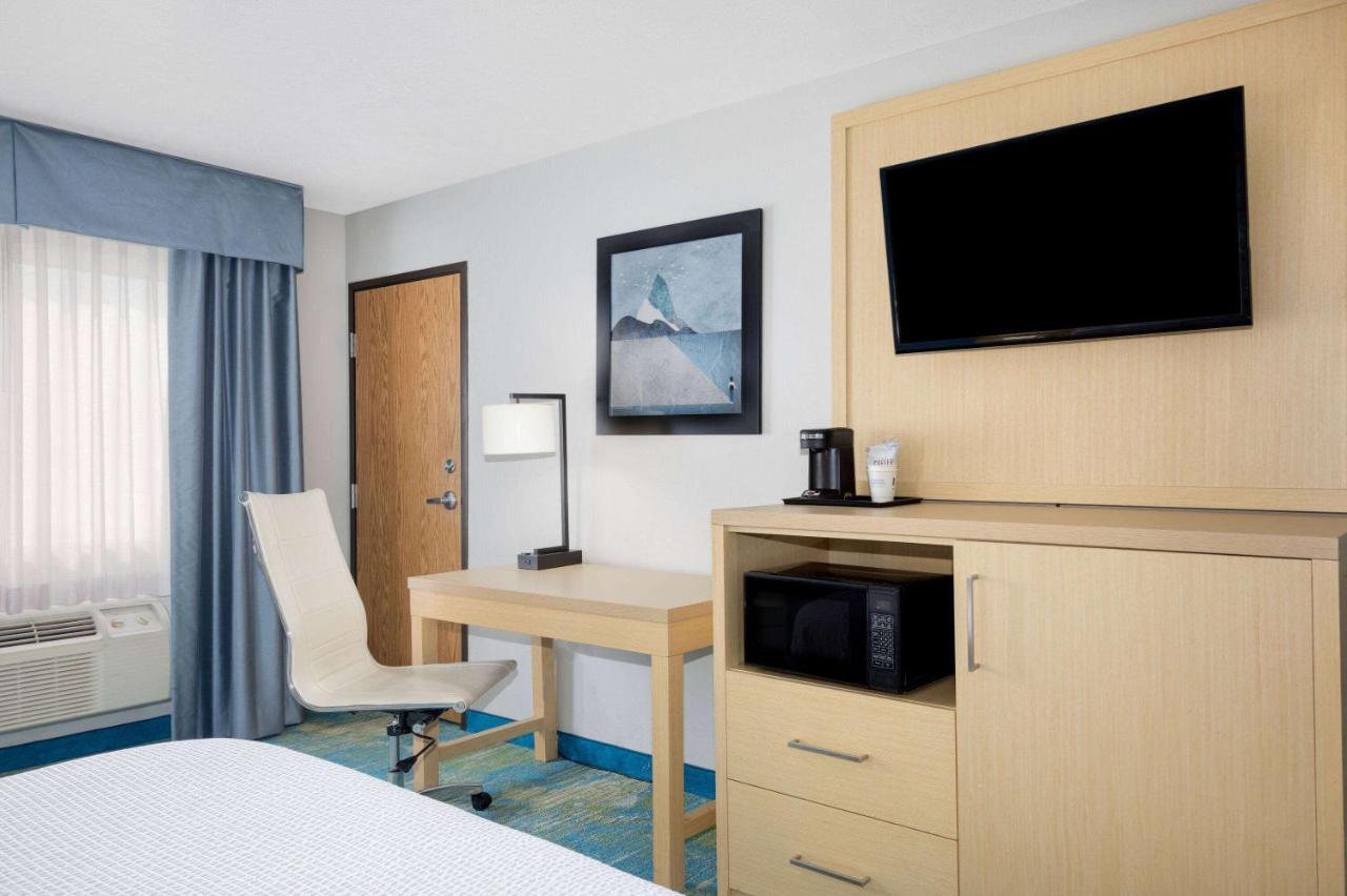 Days Inn By Wyndham Springville Luaran gambar