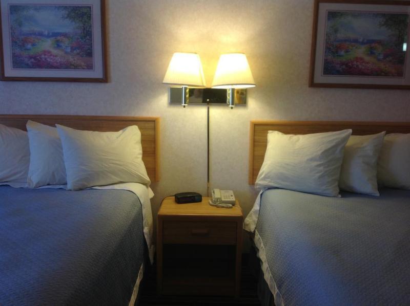 Days Inn By Wyndham Springville Luaran gambar