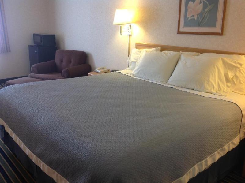 Days Inn By Wyndham Springville Luaran gambar