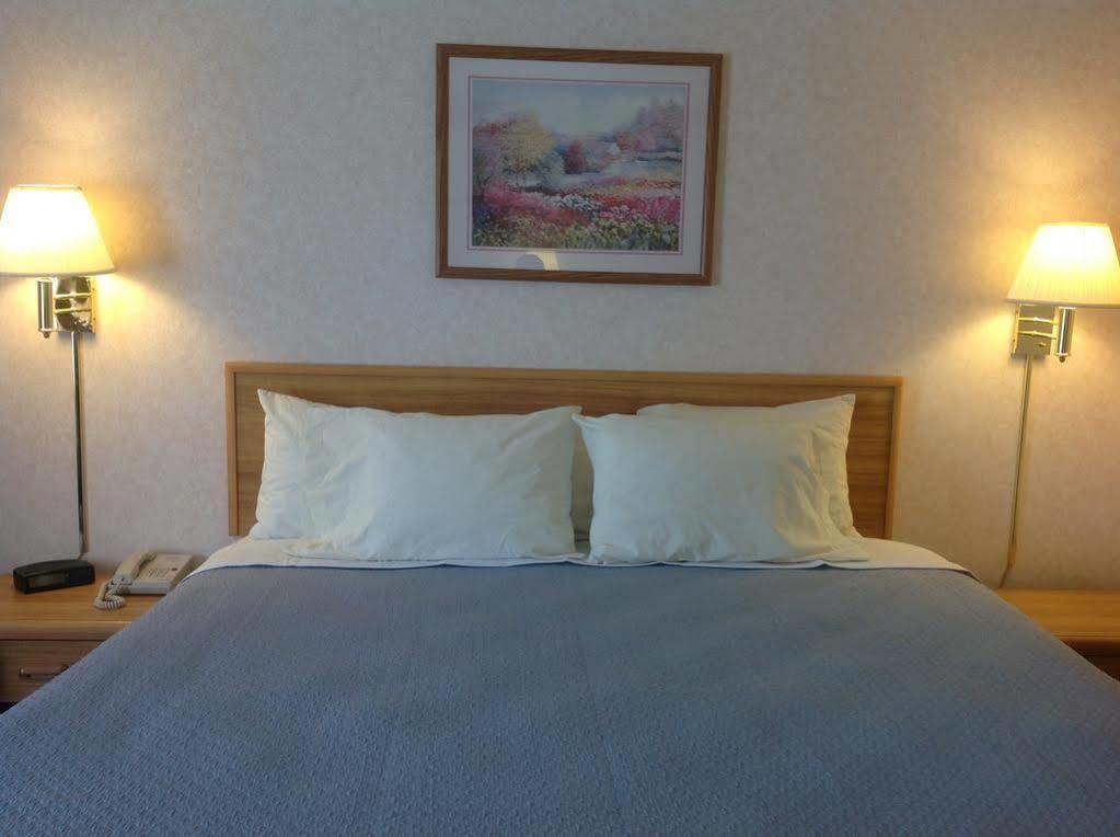 Days Inn By Wyndham Springville Luaran gambar