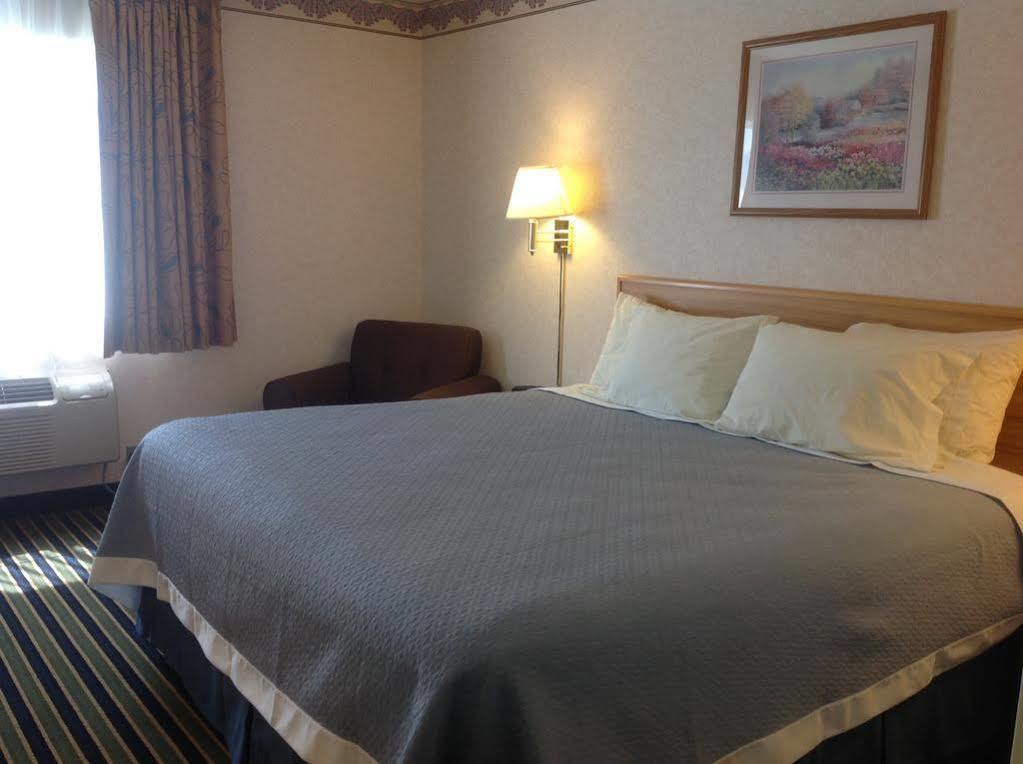 Days Inn By Wyndham Springville Luaran gambar